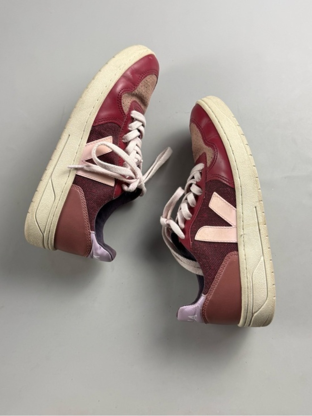 Veja V-10 Low-Top Sneaker Women Burgundy Mauve Pink Womens 6